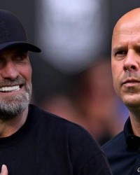 开云体育下载-卡拉格：克洛普与斯洛特，让人想起香克利与佩斯利