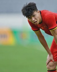 开云体育下载-从U23亚洲杯到中超：王钰栋的“冰火两重天”，是中国足球的缩影